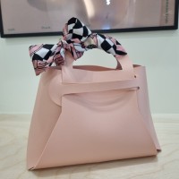 K-beauty Bag for Dewy & Moisturized Skin
